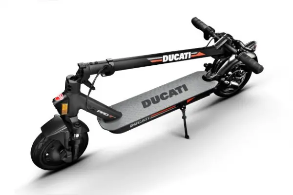 Elektricni Trotinet DUCATI PROII Evo' ( 'DU-MO-210012' ) 