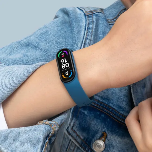 Pametna narukvica XIAOMI Mi Band 61.56''AMOLEDcrna' ( 'BHR4951GL_S' ) 