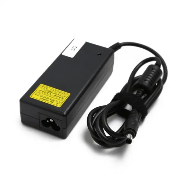 Punjac za laptop Samsung 19V 3.16A (5.5*3.0) (2)
