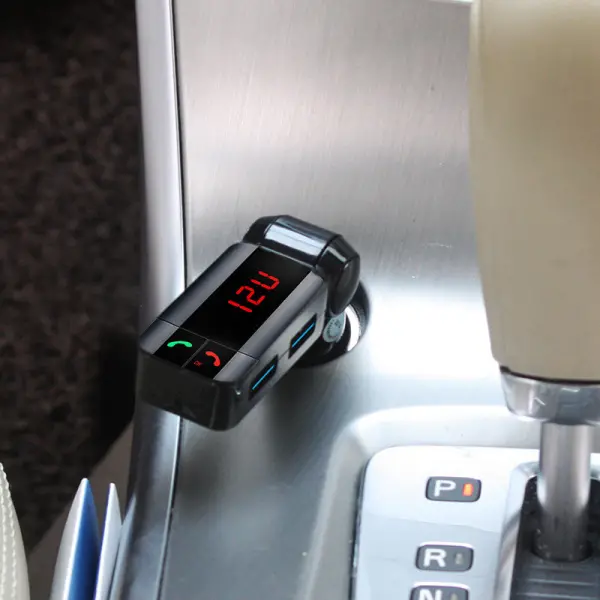 FM transmiter BC06 crni