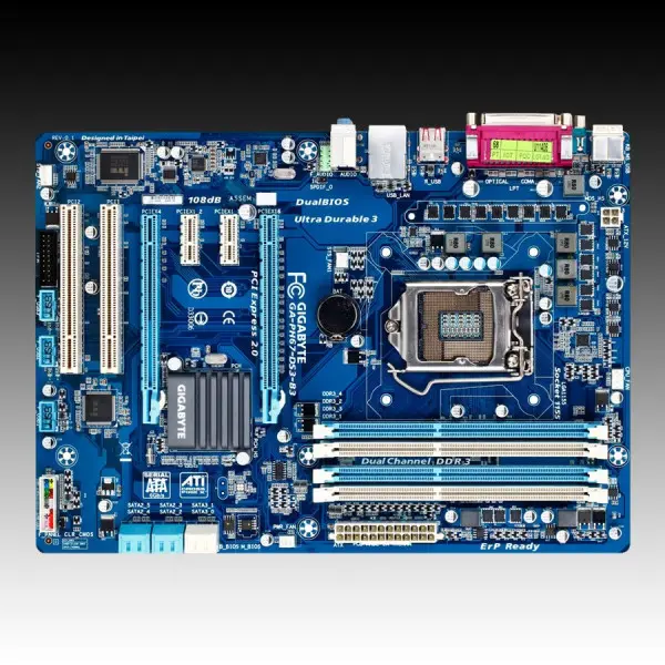 GIGABYTE Main Board Desktop  iH67 (S1155, DDR3, PS2,Parallel,SPDIF-out Optical,USB2.0,LAN,Audio Interface,SATA II,SATA III,Serial) ATX Reta