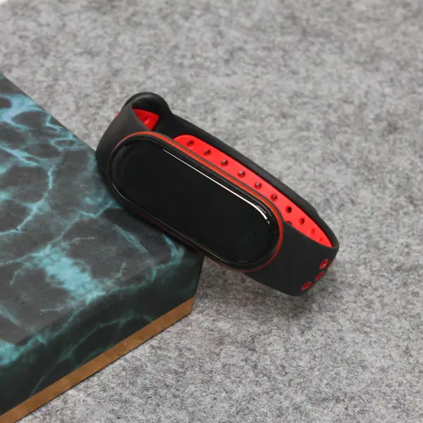 Narukvica za smart watch Xiaomi Mi Band M5/M6 crno crvena
