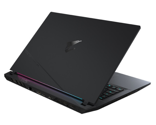 GIGABYTE AORUS 17 BSF 17.3 inch QHD 240Hz i7-13700H 16GB 1TB SSD GeForce RTX 4070 8GB Backlit Win11Home gaming laptop 