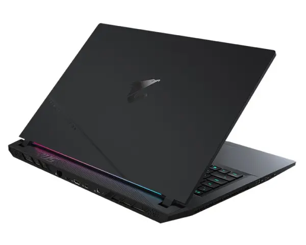 GIGABYTE AORUS 17 BSF 17.3 inch QHD 240Hz i7-13700H 16GB 1TB SSD GeForce RTX 4070 8GB Backlit Win11Home gaming laptop 