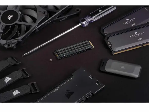 SSD CORSAIR MP600 ELITE 1TBM.2NVMeheatsinkcrna' ( 'CSSD-F1000GBMP600EHS' ) 