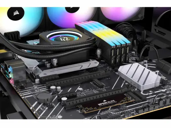 SSD CORSAIR MP600 ELITE 1TBM.2NVMecrna' ( 'CSSD-F1000GBMP600ENH' ) 