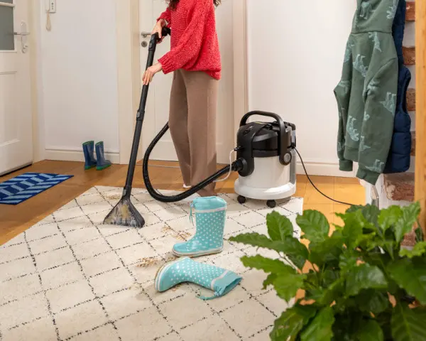KARCHER SE 4 Usisivač za suvo i mokro usisavanje (1.081-150.0) 
