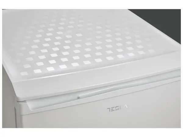 Zamrzivač TESLA RU0900ME vertikalni83LEManuelno55,3x57,4x84,5cmbela' ( 'RU0900ME' ) 