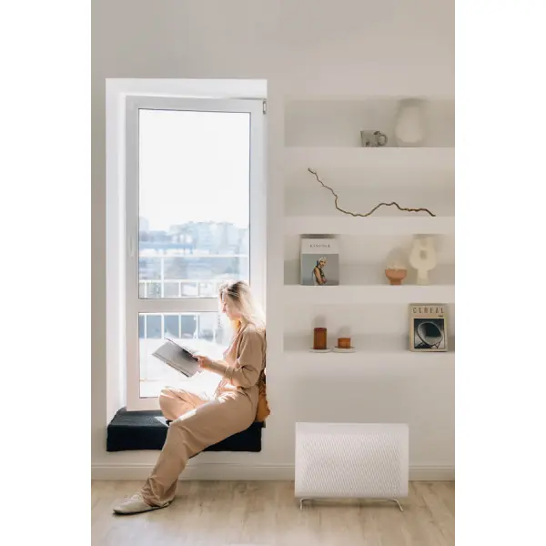 AENO Air Purifier AP2S, Wi-Fi, UV lamp, ionization, Tvoc sensor, CADR 420 młh, 50 m2, carbon filter + Hepa H13, wall mounting ( AAP0002S ) 