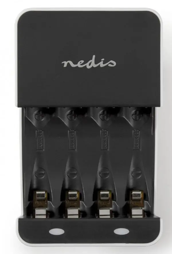 OUTLET BACH05 * Nedis Punjac baterija AA/AAA LED indikator (900)