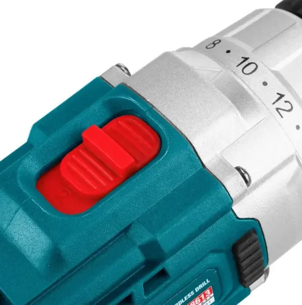 Busilica 8613 BMC akumulatorska pakovanje sadrzi dve baterije (2X1.5AH) 12V/26NM