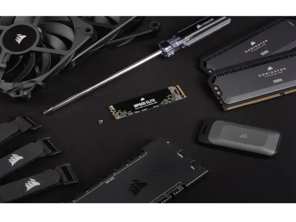 SSD CORSAIR MP600 ELITE 2TBM.2NVMeno heatsink' ( 'CSSD-F2000GBMP600ENH' ) 