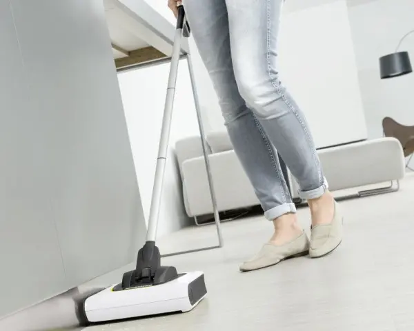 KARCHER KB 5 Akumulatorska metla 