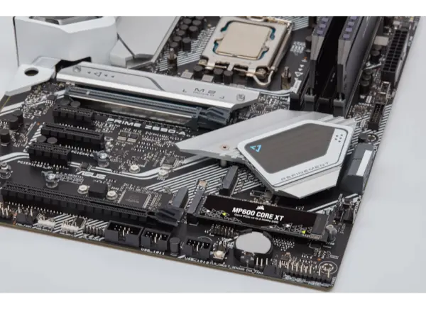 SSD CORSAIR MP600 CORE XT 2TBNVMe M.2Gen4 PCIe x4crna' ( 'F2000GBMP600CXTR2' ) 