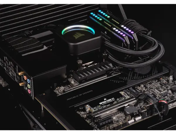 SSD CORSAIR MP600 CORE XT 1TBNVMe M.2Gen4 PCIe x4crna' ( 'F1000GBMP600CXTR2' ) 
