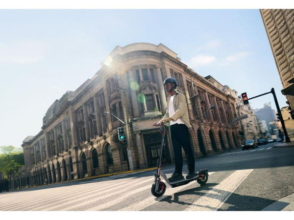 Elektricni Trotinet SEGWAY NINEBOT F3 PRO E' ( 'AA.05.17.02.0003' ) 
