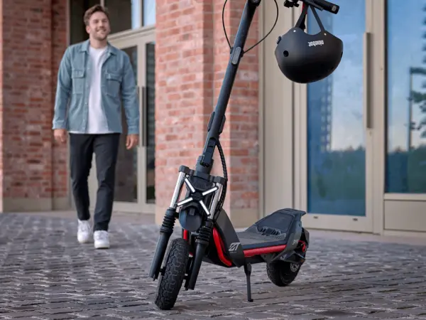 Elektricni Trotinet SEGWAY NINEBOT ZT3 PRO I' ( 'AA.05.18.01.0006' ) 