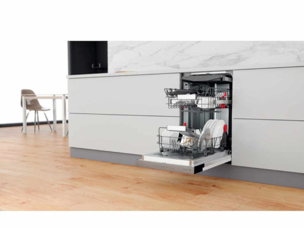 WHIRLPOOL WSBO 3O23 PF X ugradna sudo mašina