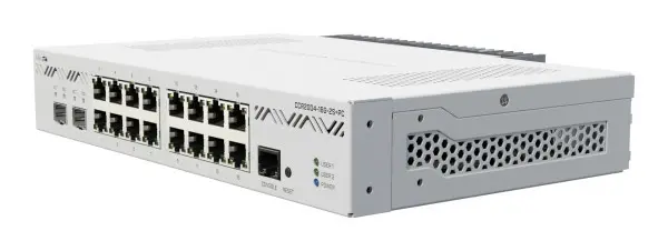 CCR2004-16G-2S+PC sa licencom RuterOS L6, kuciste za pasivno hladjenje