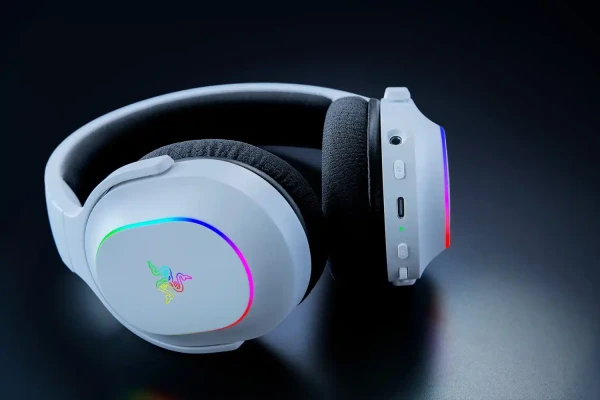 Bežične slušalice sa mikrofonom RAZER Barracuda X Chroma Multi-Platform White