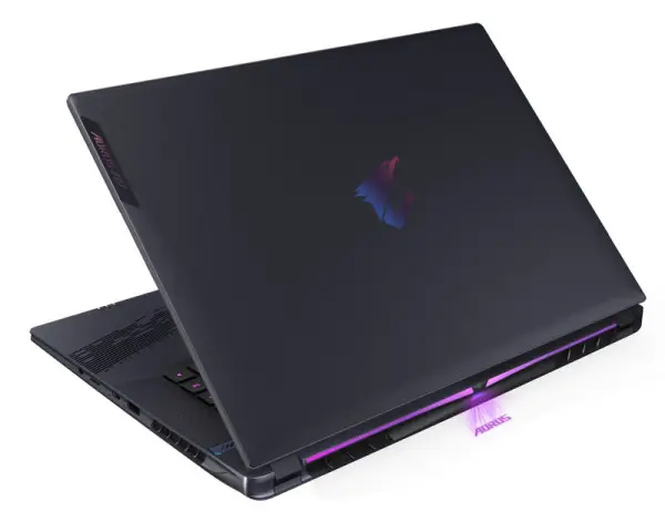 GIGABYTE AORUS 16X 9SG 16 inch QHD 165Hz i7-13650HX 32GB 1TB SSD GeForce RTX 4070 8GB Backlit Win11Home gaming laptop 