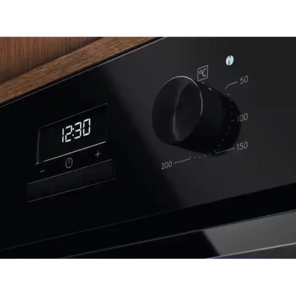 Ugradna rerna Electrolux LOH3H00BK
