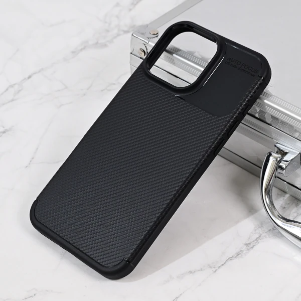 Torbica Defender Carbon za iPhone 16 Pro Max 6.9 crna