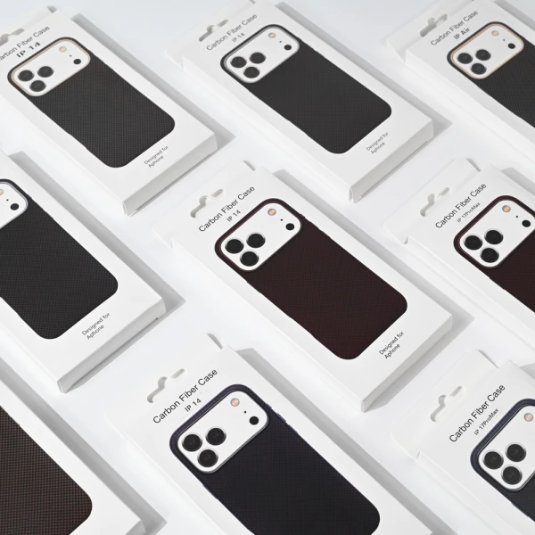 Torbica Magsafe Urban Cube za iPhone 16 Pro Max 6.9 crna