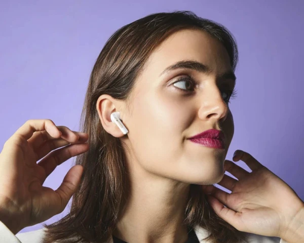 ENERGY SISTEM White Chargeview TWS Bežične slušalice bele (M50048) 