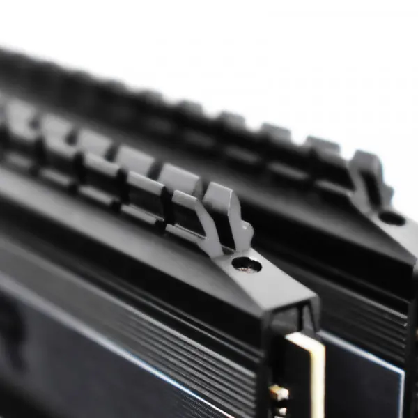 Memorija DDR4 16GB 2x8GB 4400MHz Patriot Viper 4 Blackout Series Dual Channel PV