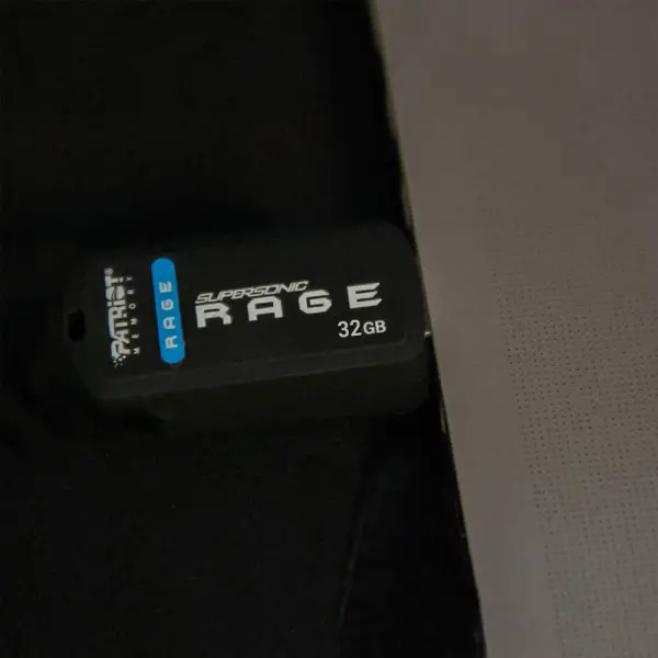 USB Flash 32GB Patriot Supersonic Rage 3.0 PEF32GSRUSB Black