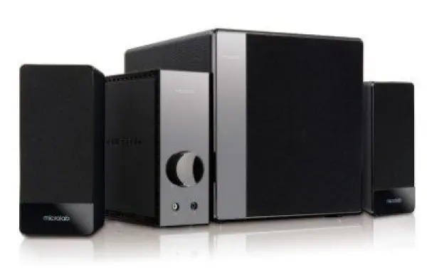 Microlab FC360 Aktivni drveni zvucnici 2.1 54W RMS(24W,2x15W), 3.5mm