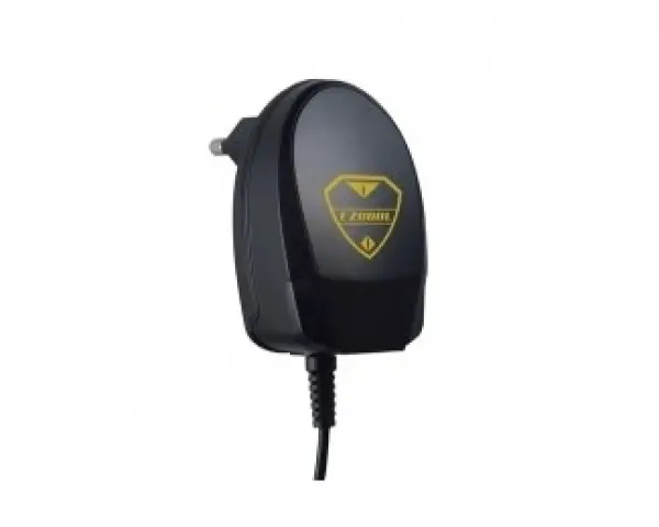 E-GREEN Superbrzi strujni punjač sa USB3.0 i USB 3.1 tipC ulazom 5V3A