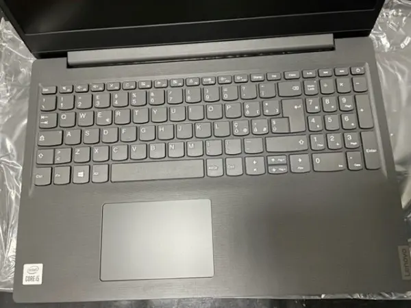 NB Lenovo V15-IIL i5-1035G18GBSSD 256GB15.6'' FHDItalian keyboard