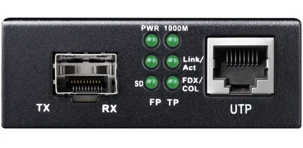 Cudy MC220P Gbit Media Converter 10/100/1000M SFP Slot to 10/100/1000M PoE+ Port, IEEE 802.3at/af